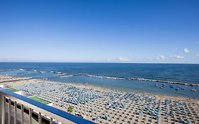 Hotel Caravelle